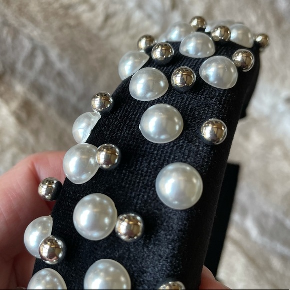 Fancy Black Velvet Pearl Padded Headband main image 5